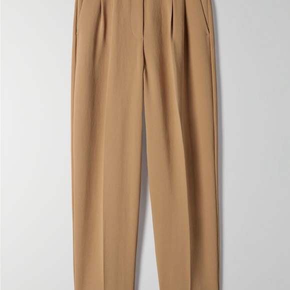 Tan pleated pants - Picture 2 of 7